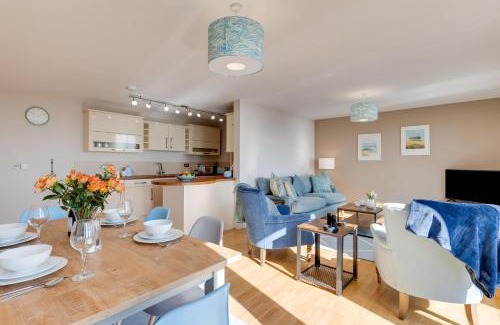 Praa Sands Apartment | Serenity