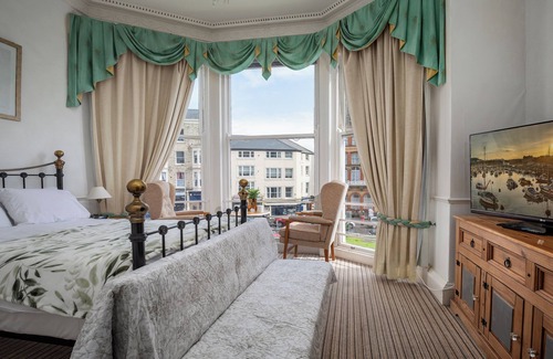 Scarborough City Centre Hotel | Serenity Guest House