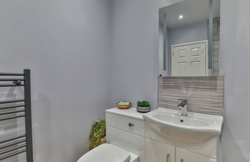 Scarborough City Centre Hotel | Serenity Guest House