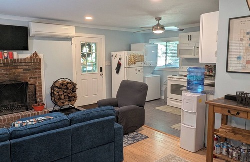 Bergton Cabin | Serenity Haven - dog-friendly cabin with grill, hot tub, firepit