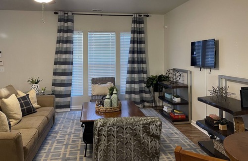Breckenridge House | Serenity Home - in the heart of Morrisville, NC