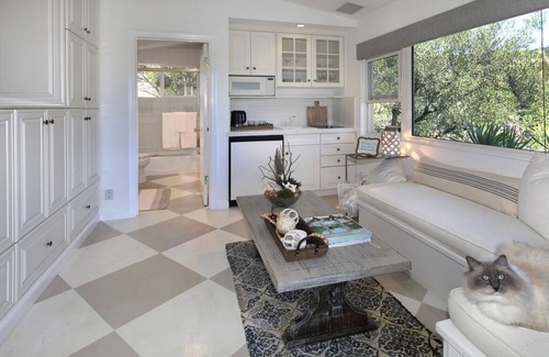 Laguna Beach Apartment | Serenity in the hills of Laguna Beach