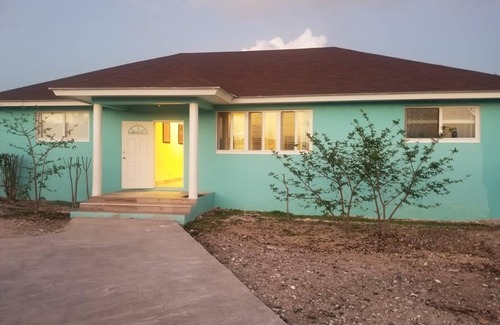 Lower Bogue House | Serenity of North Eleuthera - This Warm Bahamian Styled Home Awaits YOU!