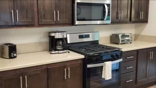 Riverside Estates Villa | Serenity On The Lehigh River