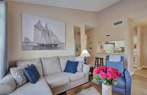 Clearwater Condo | Serenity Pool Side Cozy 1-bedroom condo in lovely Clearwater - AC; fitness room