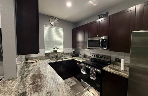Wellington House | Serenity @ Regal PalmsnCharming 3bedroom townhome with fitness room in Davenport