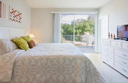 Four Corners House | Serenity Resort 3 Bedroom Vacation Townhome with Pool (2008)