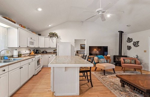 Cranberry Falls House | Serenity Retreat - Peaceful, Pet Friendly Escape, Beautiful Location!