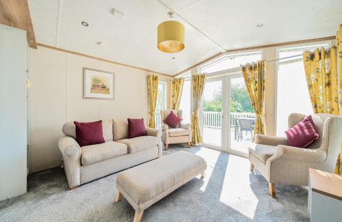 Great Houghton House | Serenity Shores - Billing Aquadrome