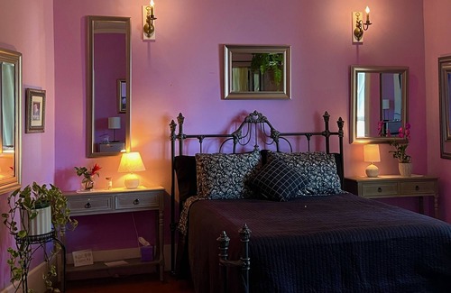 Hawi House | Serenity Suite @ Vibrant Vegan Guesthouse / alcohol-free & smoke-free