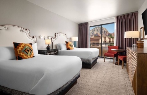 West Sedona Hotel | Serenity Suite w/Balcony & Soaking Tub for Relaxation