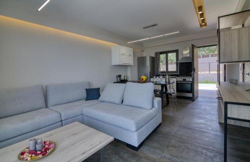Zakharo House | Serenity Suites sea view Zacharo