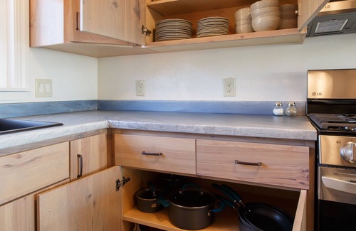 McKinleyville House | Serenity Wave -Tropical Oceanview Oasis