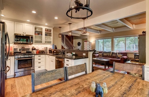 North Upper Truckee House | Serenity Woods - Game Room & More!