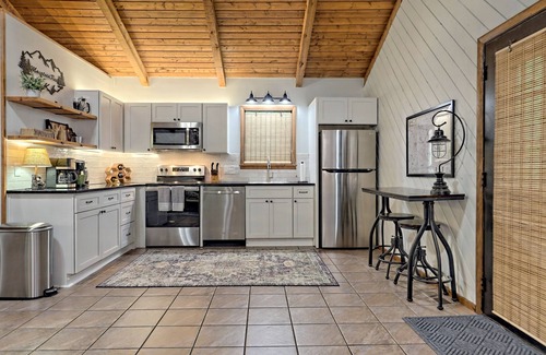 Blairsville Cabin | “Serenity Wow!” Cabin on the Creek Close to Town