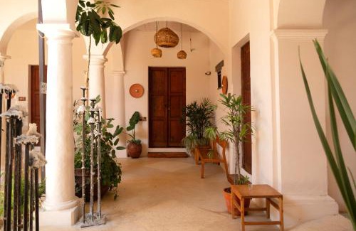 De La Merced Hotel | Sereno Hotel