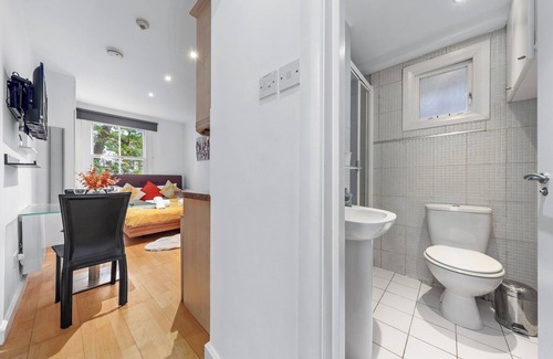 Westbourne Green Apartment | Serviced Studio Flat in Paddington London W2