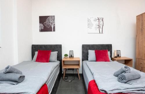 Hochlarmark Apartment | Serviceroom24 - Apartment 2 in Recklinghausen Hoch WLAN - Smart-TV - 24-7 Check-in und Küche