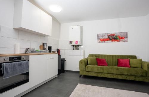 Hochlarmark Apartment | Serviceroom24 - Apartment 4 in Recklinghausen WLAN - Smart-TV - 24-7 Check-in und Küche