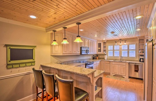 Clarkesville House | Serving Southern Charm at this Clarkesville House!