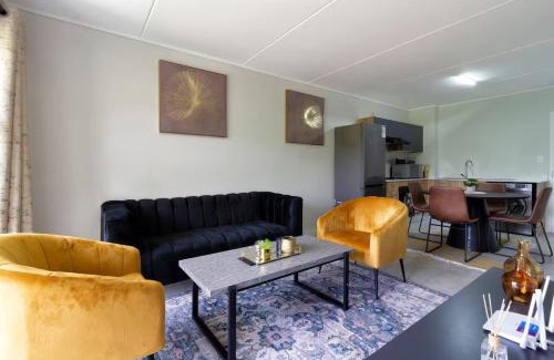 Westlands Bed & Breakfast | Sesame Cottage - Modern Spacious 1Br W Netflix, Playhouse and Free Airport Pick Ups