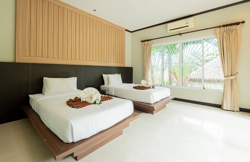 Rawai Hotel | SeToVa Naiharn Grand Pool Villa, Rawai