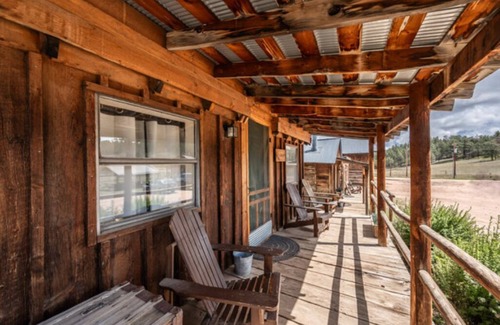 Lake George Cabin | Settler Cabin bathroom in unit