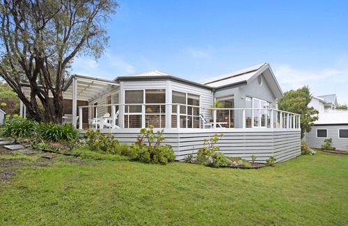 Sorrento House | Settlers Cove Cottage