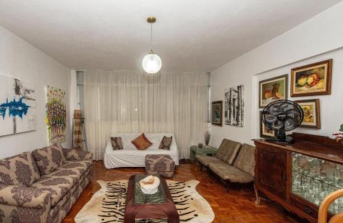 Gonzaga Apartment | Seu Refúgio em Santos, Pé na Areia