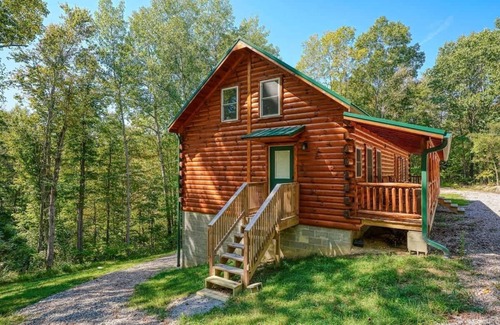 Nelsonville Cabin | Seven Pines Cabin - Secluded in Hocking Hills