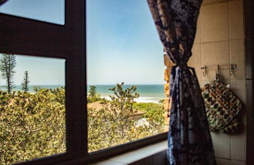 Amanzimtoti Apartment | Seven Seas SA