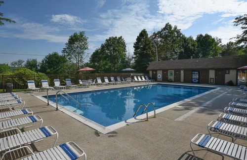 Seven Springs Apartment | Seven Springs 2 Bedroom Standard Condo, Sleeps 10! condo