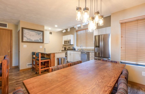 Seven Springs Condo | Seven Springs 2BR+Loft Premium Condo, sleeps 11! by RedAwning - Save 10% on 3 Nights, 15% on 5 Nights!