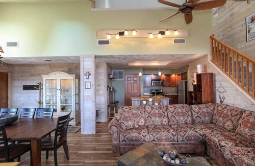 Seven Springs Condo | Seven Springs Sunridge 3 Bedrooms Premium Condo, Private Hot Tub! by RedAwning - Save 10% on 3 Nights, 15% on 5 Nights!