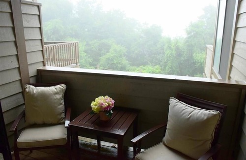 Seven Springs Condo | Seven Springs Sunridge 3 Bedroom Deluxe Condo with Loft by RedAwning - Save 10% on 3 Nights, 15% on 5 Nights!