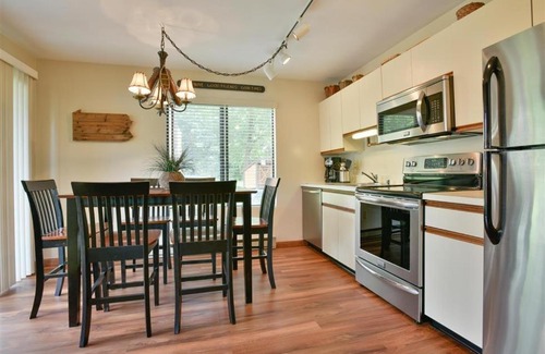 Seven Springs Apartment | Seven Springs Swiss Mountain 1 Bedroom Standard Condo, Single Level! condo