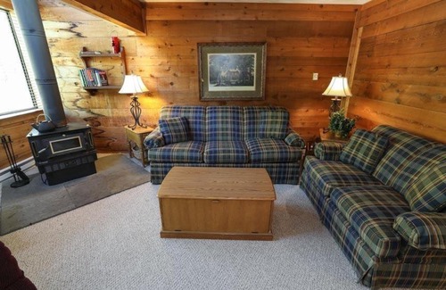 Seven Springs Apartment | Seven Springs Swiss Mountain 3 Bedroom Standard Condo, Close to Golf Course condo