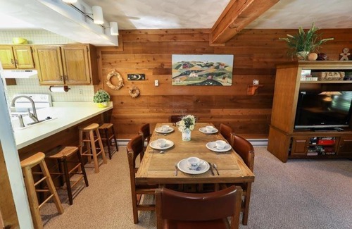 Seven Springs Apartment | Seven Springs Swiss Mountain 3 Bedroom Standard Condo, Close to Golf Course condo