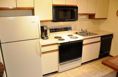 Seven Springs Apartment | Seven Springs Swiss Mountain 1 Bedroom Standard Condo condo