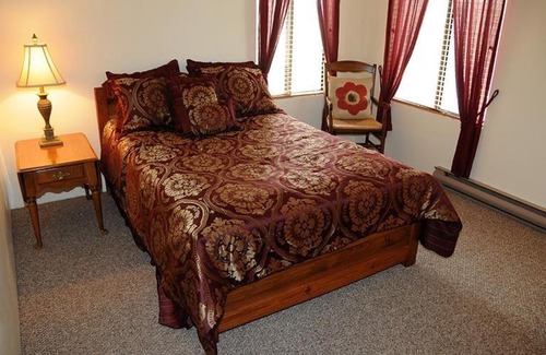 Seven Springs Apartment | Seven Springs Swiss Mountain 1 Bedroom Standard Condo condo