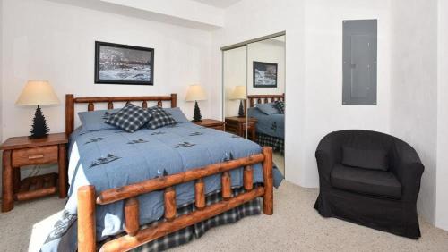 Seven Springs Apartment | Seven Springs Woodridge 4 Bedroom Premium Condo, Deck with Mountain Views condo