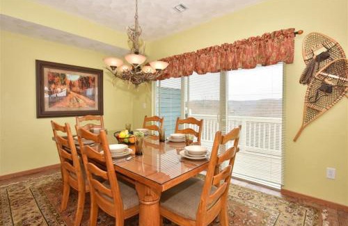 Seven Springs Apartment | Seven Springs Woodridge 4 Bedroom Premium Condo, Mountain Views! condo