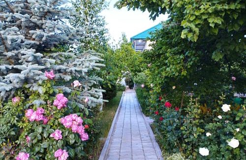 Cholpon-Ata Bed & Breakfast | Seven Tours