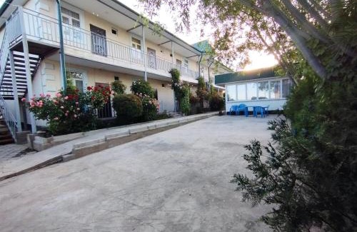Cholpon-Ata Bed & Breakfast | Seven Tours