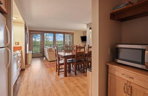 Bend House | Seventh Mountain 1123