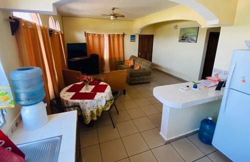 Tela House | Several Beaches nearby - Muchas playas cerca! Minutes to Tela Centre! Punta Sal
