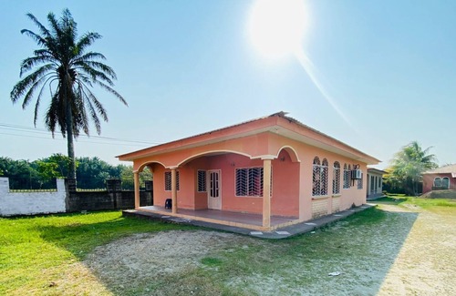 Tela House | Several Beaches nearby - Muchas playas cerca! Minutes to Tela Centre! Punta Sal