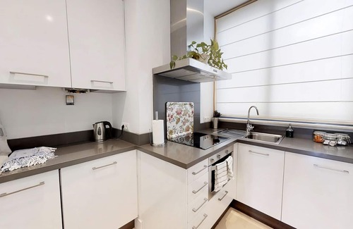 Coves Noves Apartment | Sevilla Luxury Rentals - Alcazar III