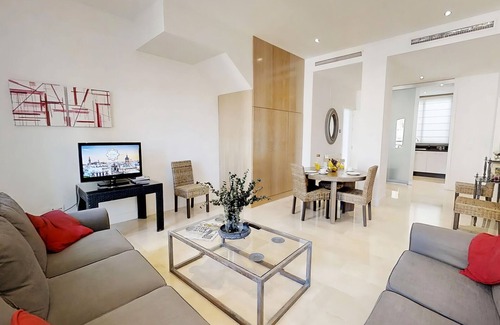 Coves Noves Apartment | Sevilla Luxury Rentals - Alcazar III
