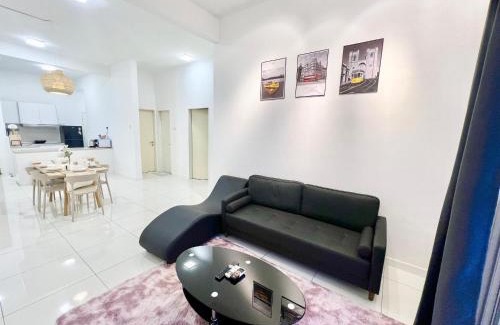 Bandar Puchong Jaya Apartment | SF 1-12Pax Puchong Sky Pod 3Room IOI Mall 8 Bed LRT